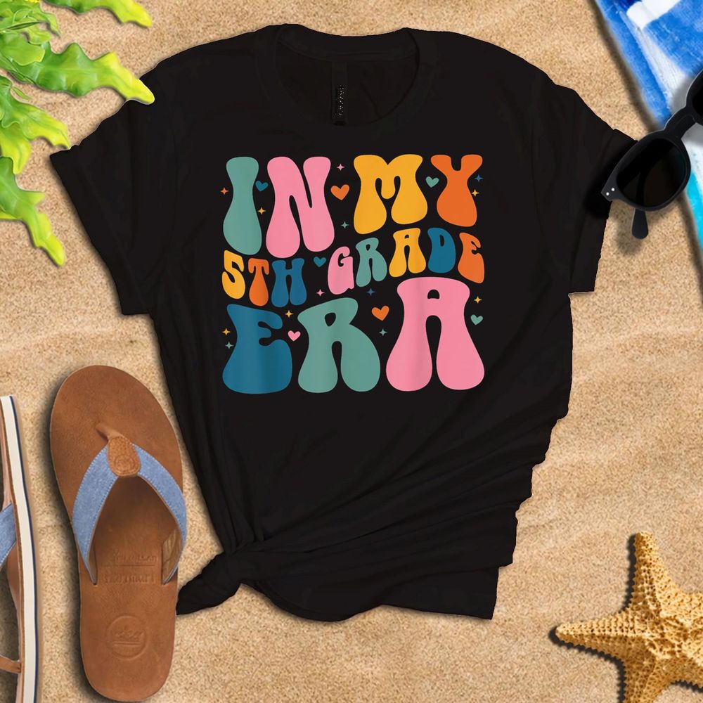 In My 5th Grade Era Back To School First Day Teacher Groovy Shirt Unisex Standard T-Shirt black s